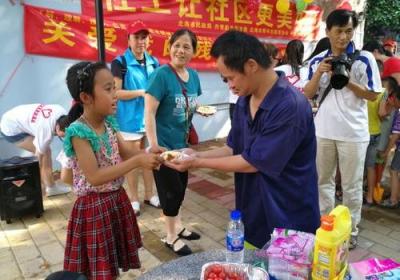 从星沙信息港到温暖星沙：社区组织为居民送去爱心